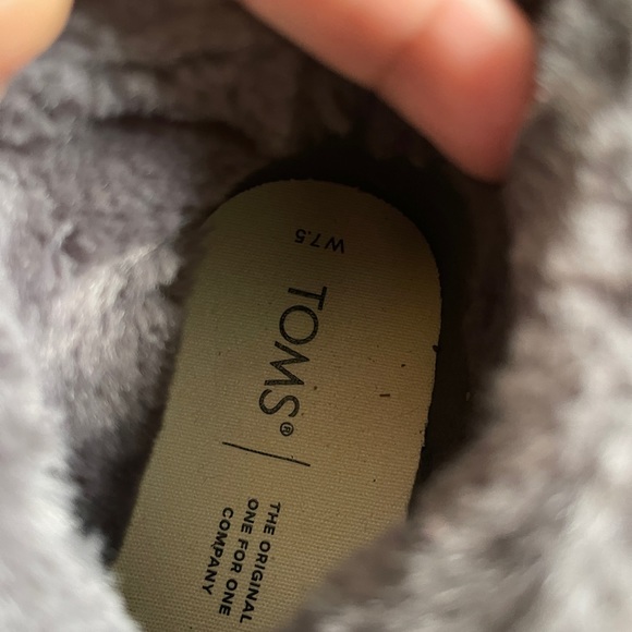 TOMS soft suede ankle boots! - Picture 3 of 3